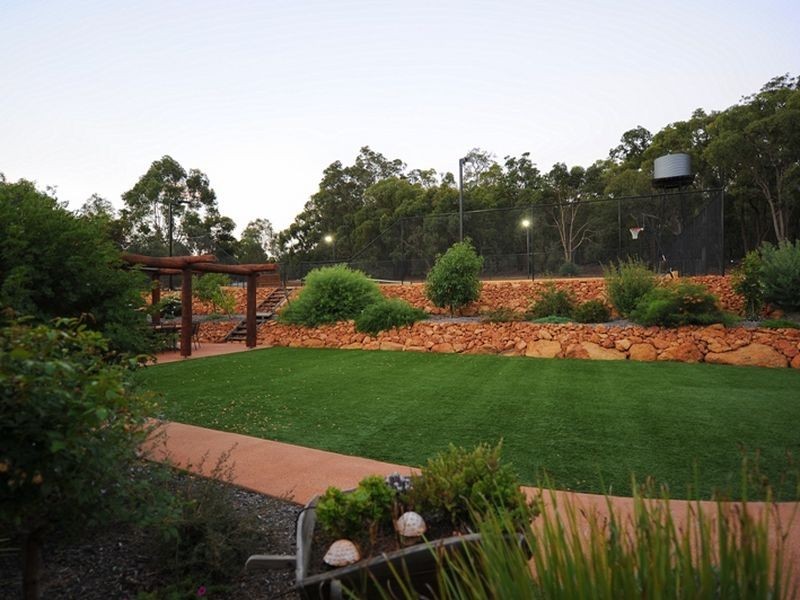 56 Falls Heights, Gidgegannup WA 6083