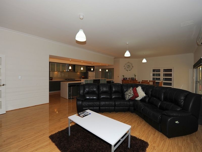 333C Lesmurdie Road, Lesmurdie WA 6076