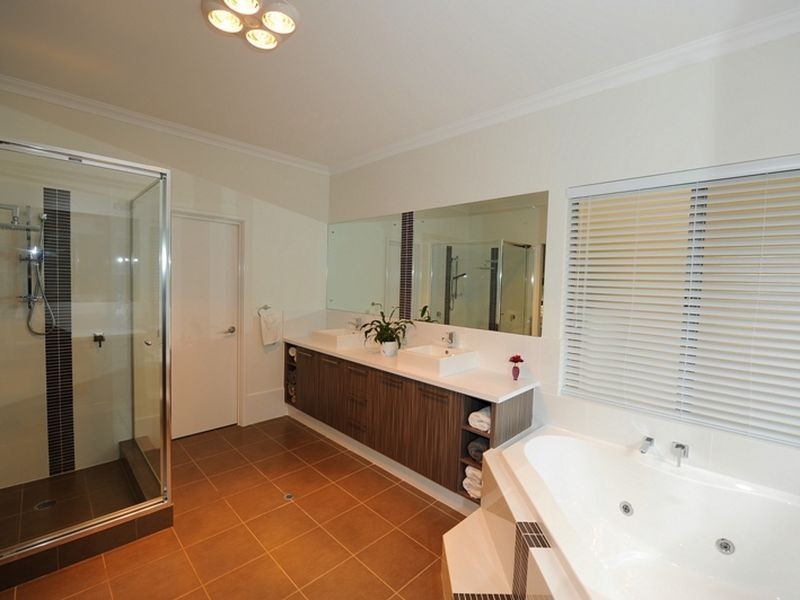 333C Lesmurdie Road, Lesmurdie WA 6076