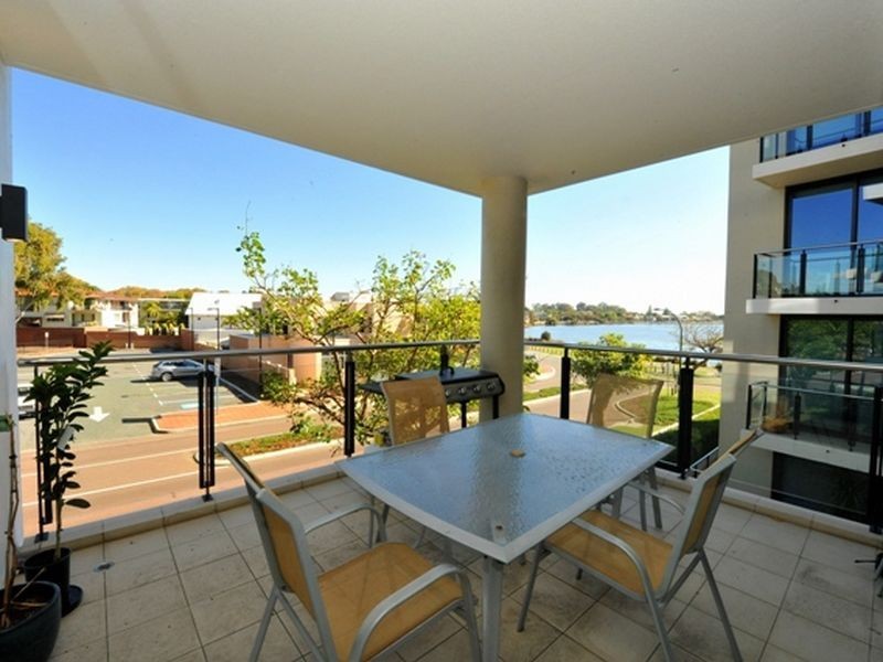 W205/70 Canning Beach Road, Applecross WA 6153