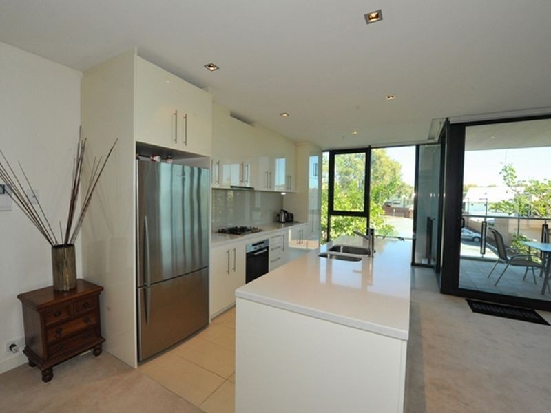 W205/70 Canning Beach Road, Applecross WA 6153