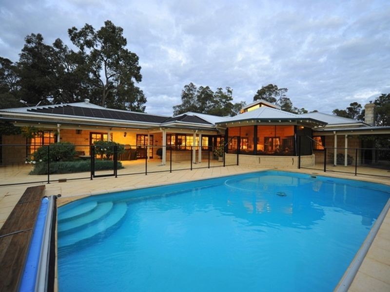 198 Burgess Road, Gidgegannup WA 6083