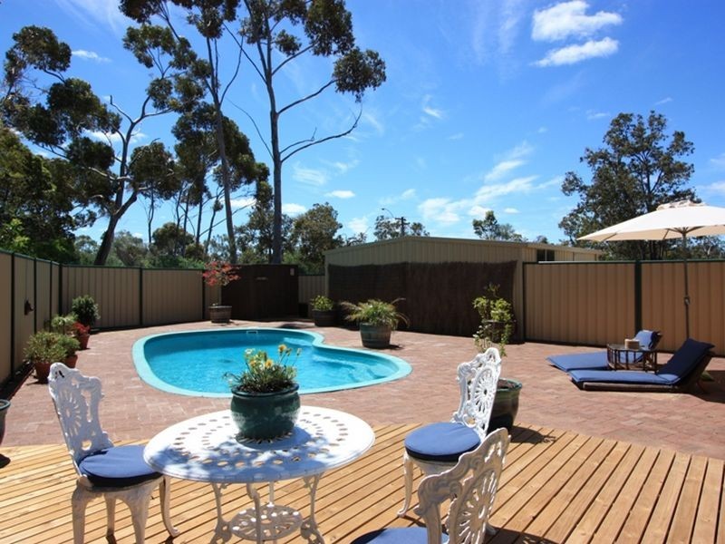 39 Lesmurdie Road East, Walliston WA 6076