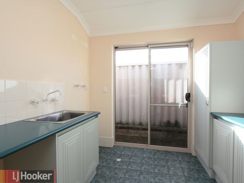 33 Parsons Avenue, Manning WA 6152