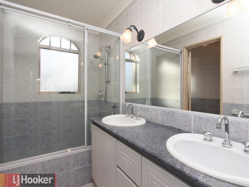 33 Parsons Avenue, Manning WA 6152