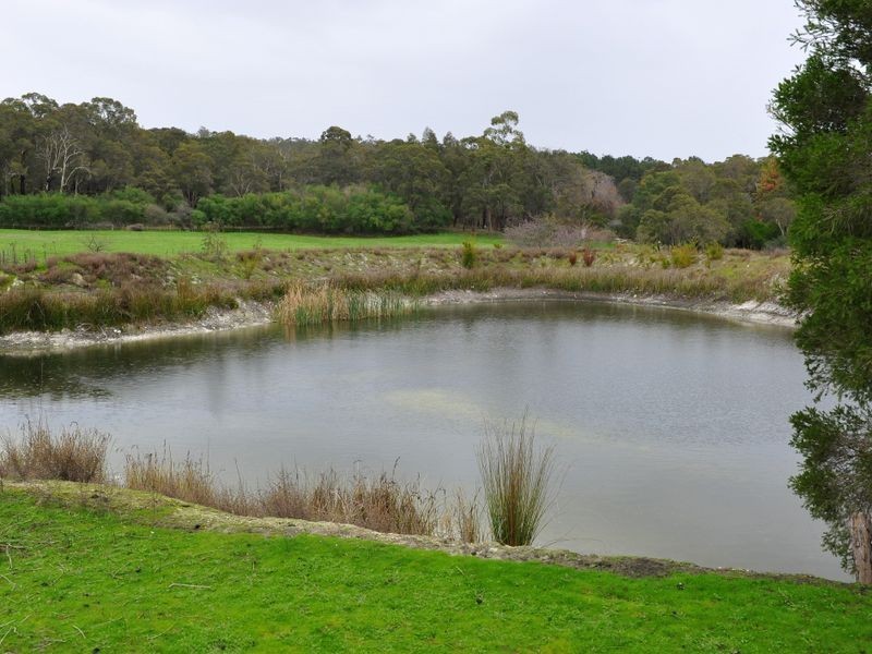 915 Mundaring Weir Road, Paulls Valley WA 6076