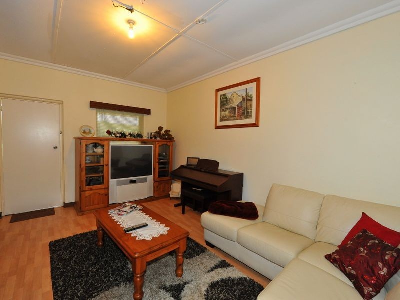 915 Mundaring Weir Road, Paulls Valley WA 6076