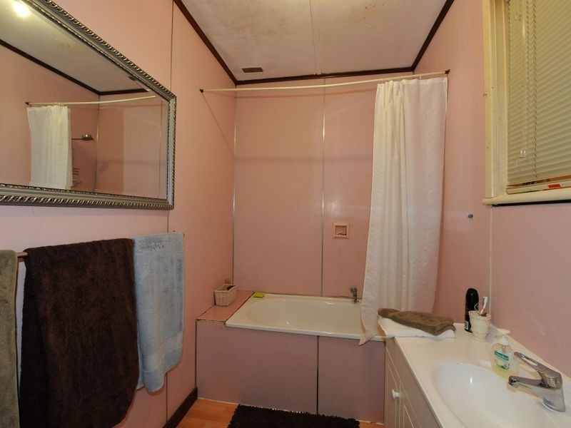 915 Mundaring Weir Road, Paulls Valley WA 6076