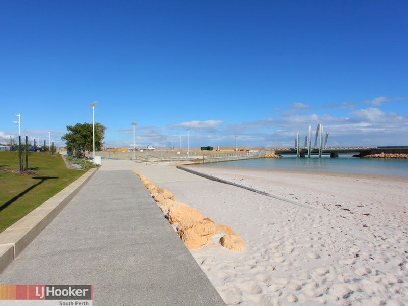 26 Arabella Loop, North Coogee WA 6163