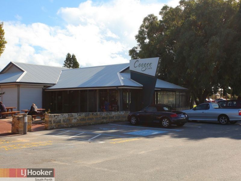 26 Arabella Loop, North Coogee WA 6163