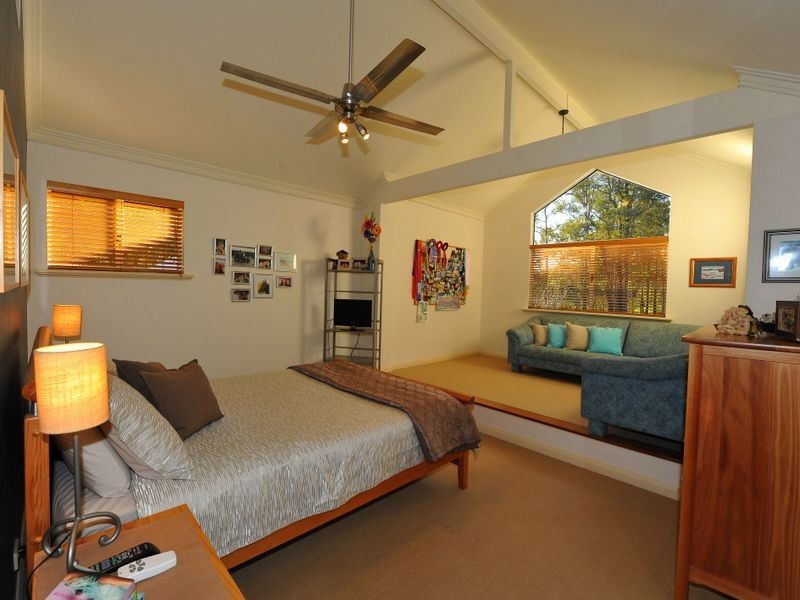 300 Aldersyde Road, Bickley WA 6076