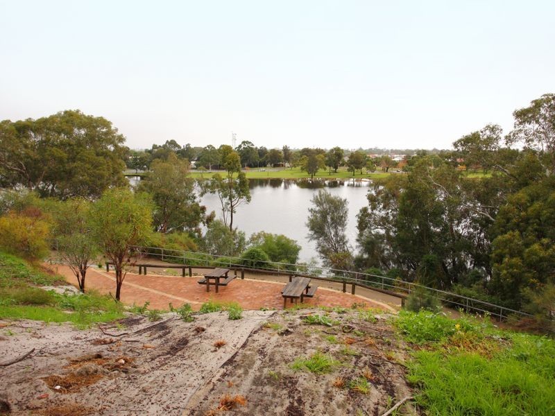 212/54 Nannine Place, Rivervale WA 6103