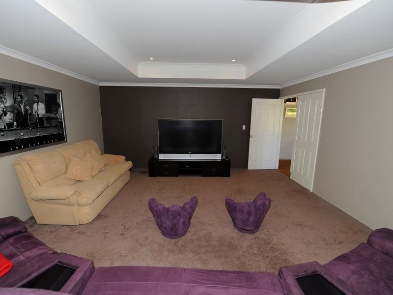 17 Chardonnay Drive, Lower Chittering WA 6084