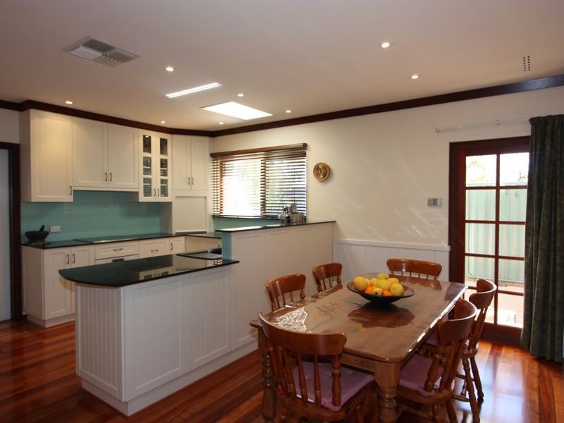 62 Chislehurst Road, Lesmurdie WA 6076