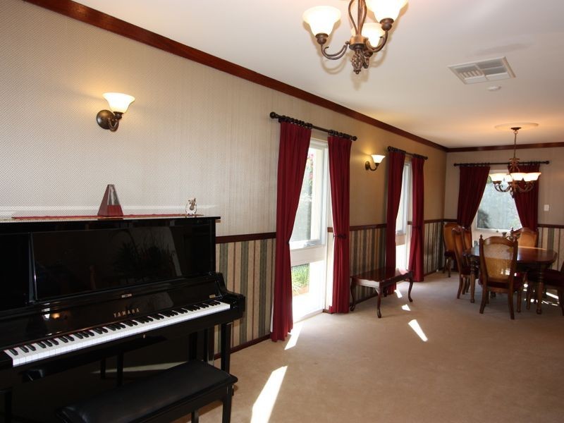 62 Chislehurst Road, Lesmurdie WA 6076