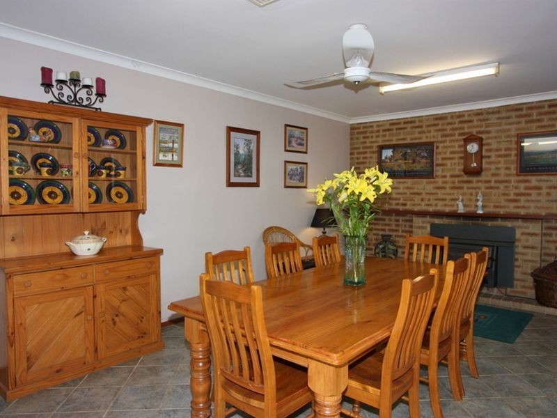 3 Morrell Way, Lesmurdie WA 6076