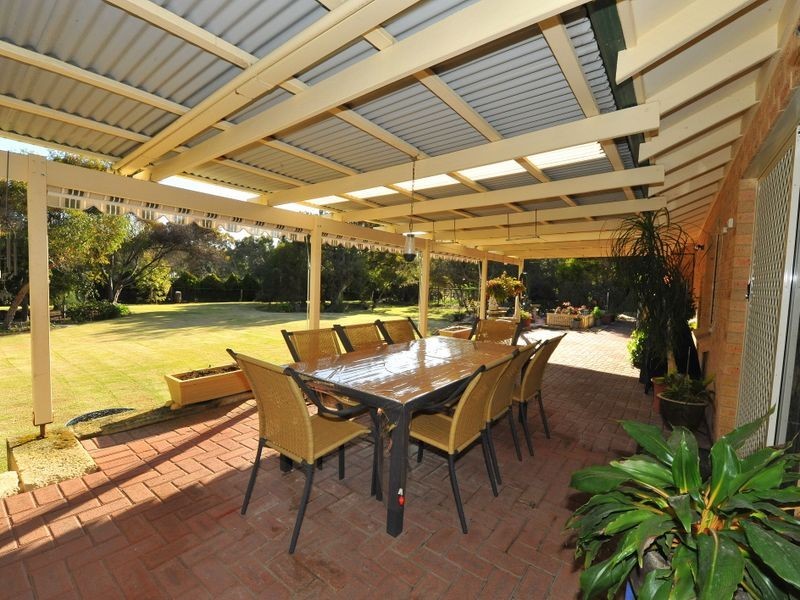 58 Victoria Road, Wattle Grove WA 6107