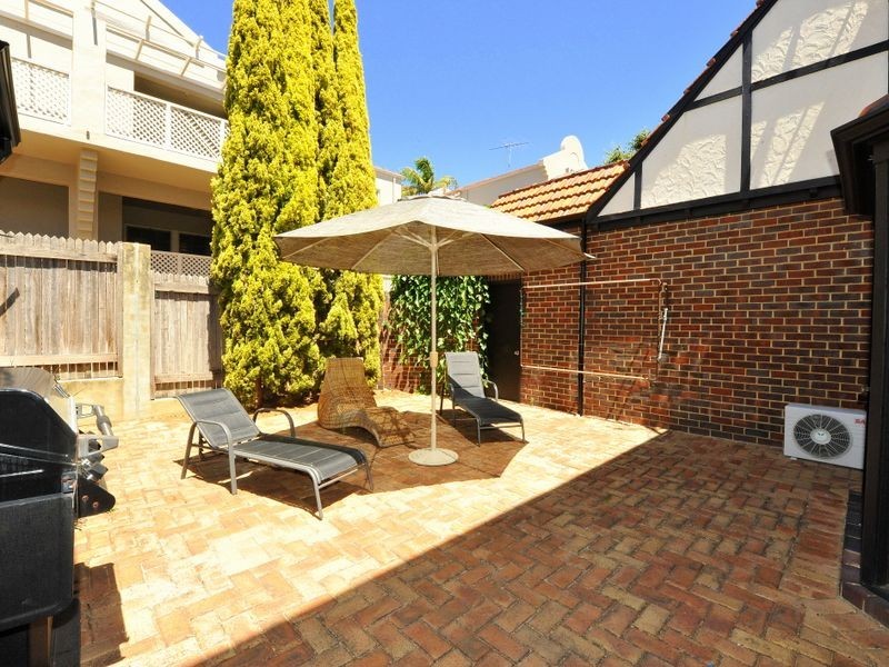 2-17 Karoo Street, South Perth WA 6151