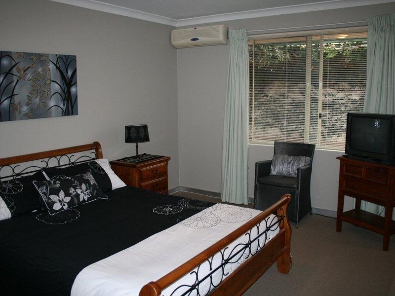 25B Raymond Street, Mount Pleasant WA 6153