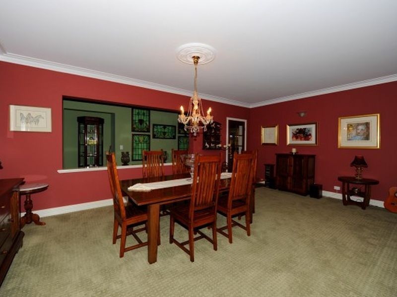 16 Easter Brook Place, Wattle Grove WA 6107