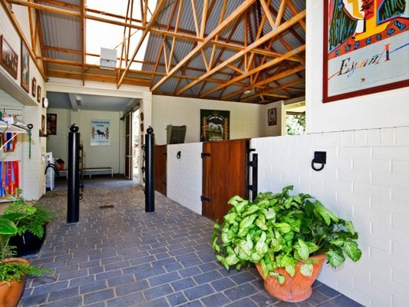 16 Easter Brook Place, Wattle Grove WA 6107