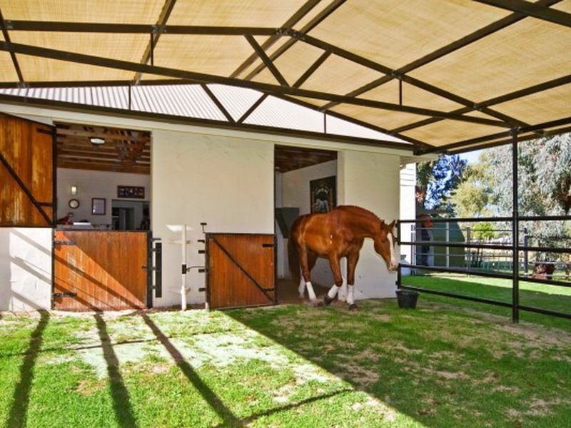 16 Easter Brook Place, Wattle Grove WA 6107