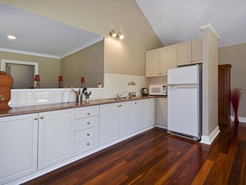 16 Easter Brook Place, Wattle Grove WA 6107