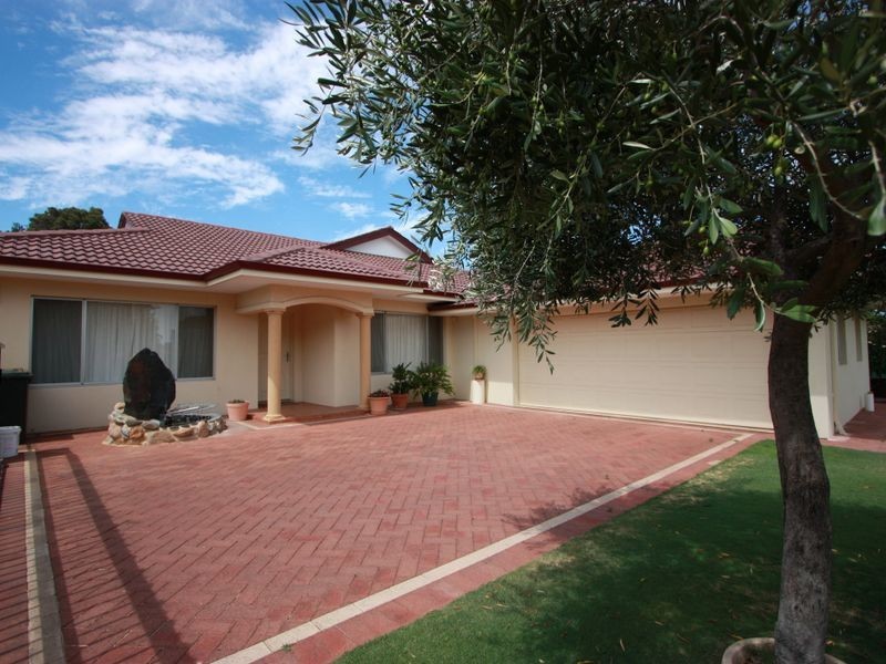 19A Heath Road, Kalamunda WA 6076