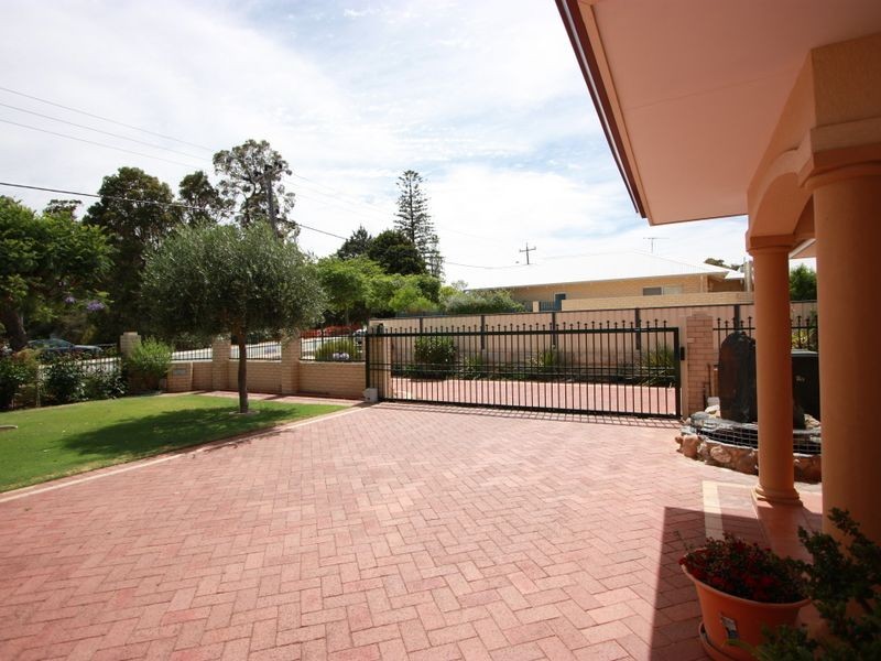 19A Heath Road, Kalamunda WA 6076