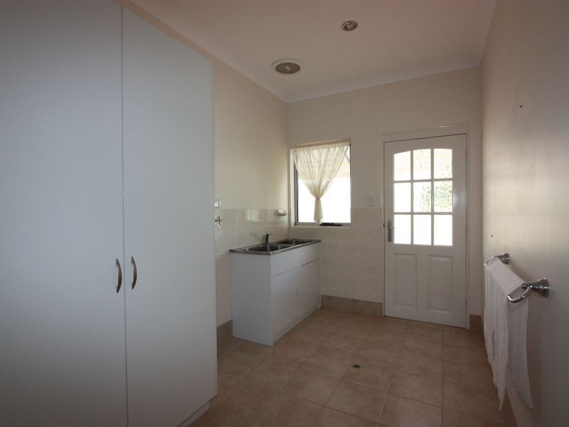 19A Heath Road, Kalamunda WA 6076