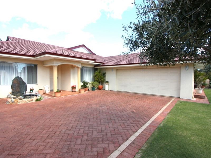 19A Heath Road, Kalamunda WA 6076