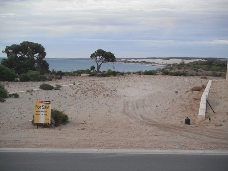 5 Hester Street, Drummond Cove WA 6532