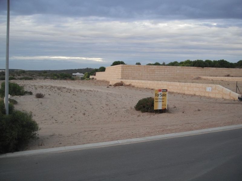 5 Hester Street, Drummond Cove WA 6532