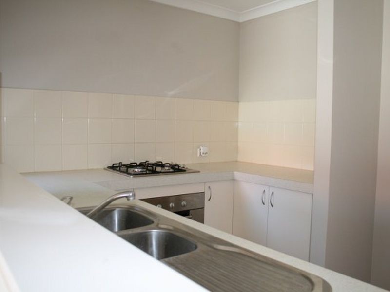 6/12 Holland Street, Gosnells WA 6110