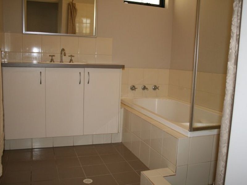 6/12 Holland Street, Gosnells WA 6110