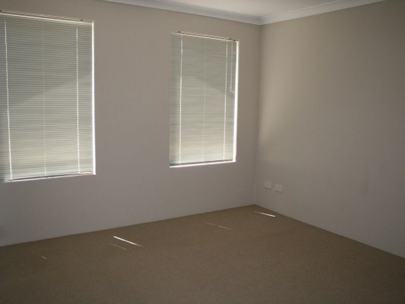 6/12 Holland Street, Gosnells WA 6110