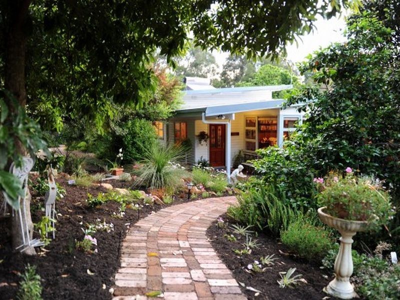 195 Orange Valley Road, Kalamunda WA 6076