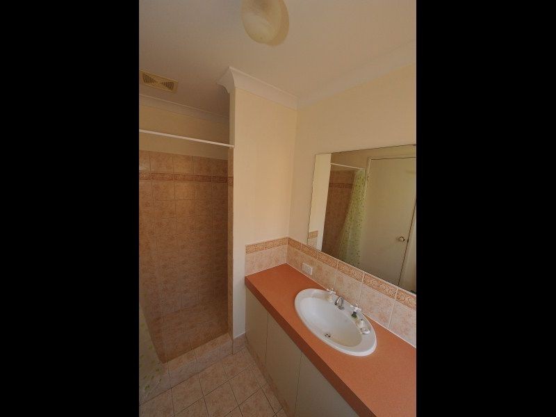 52F Cross Street, Queens Park WA 6107