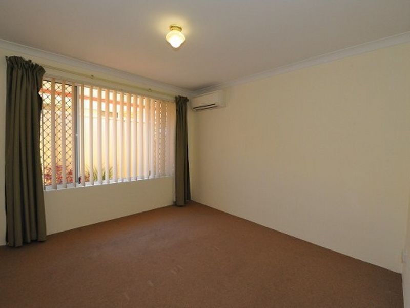 52F Cross Street, Queens Park WA 6107