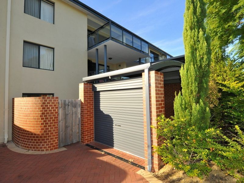 1/191 Coode Street, Como WA 6152