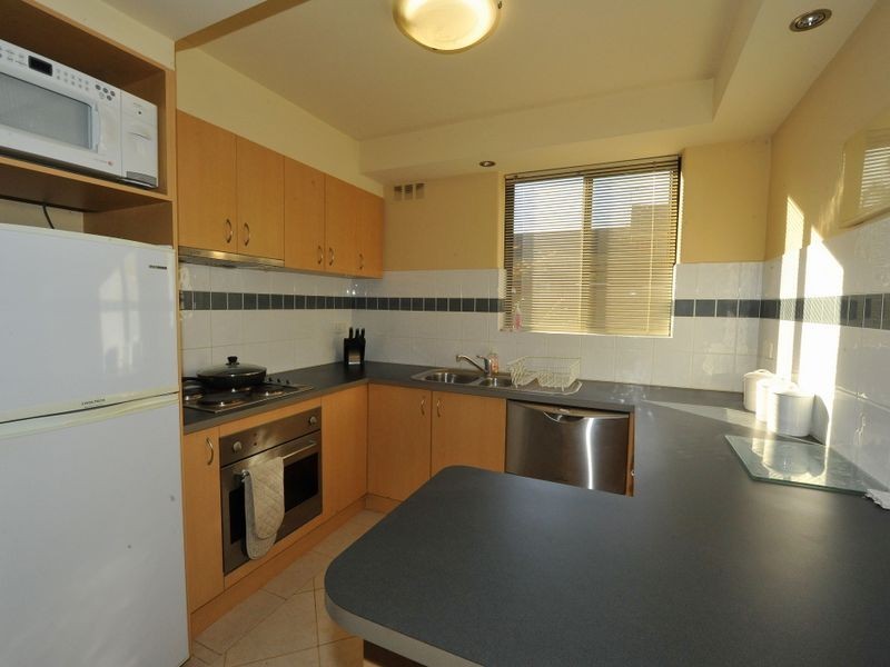 1/191 Coode Street, Como WA 6152