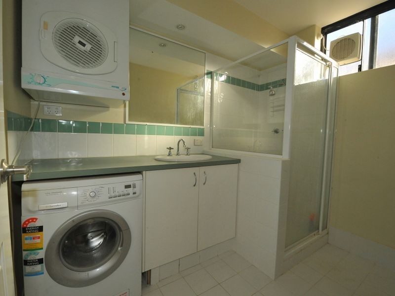 1/191 Coode Street, Como WA 6152