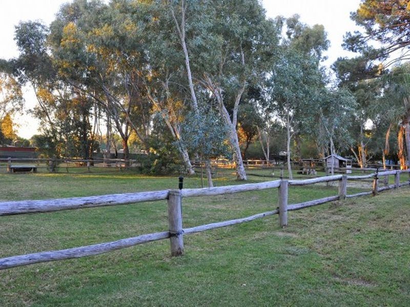 29 Easter Brook Place, Wattle Grove WA 6107