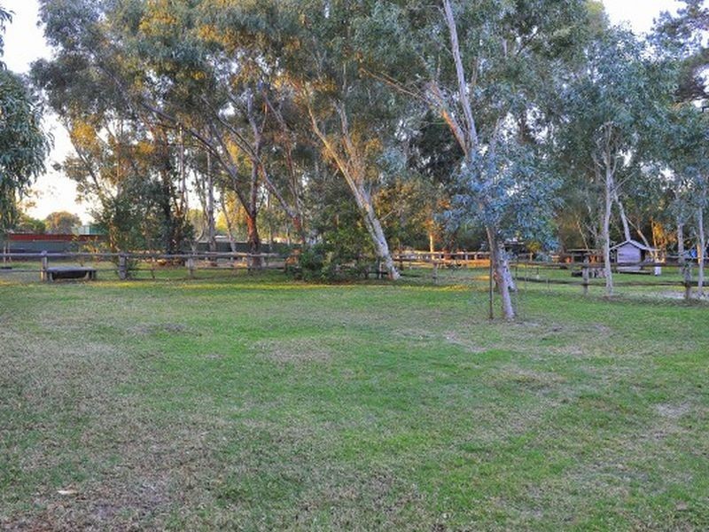 29 Easter Brook Place, Wattle Grove WA 6107