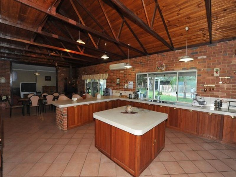 29 Easter Brook Place, Wattle Grove WA 6107