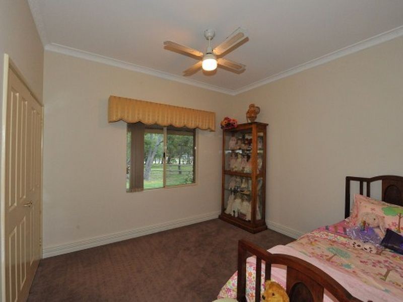 29 Easter Brook Place, Wattle Grove WA 6107