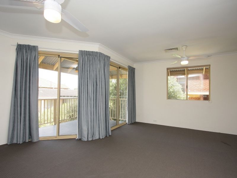 8/12 King George Street, Victoria Park WA 6100