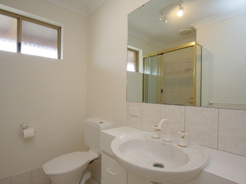 8/12 King George Street, Victoria Park WA 6100