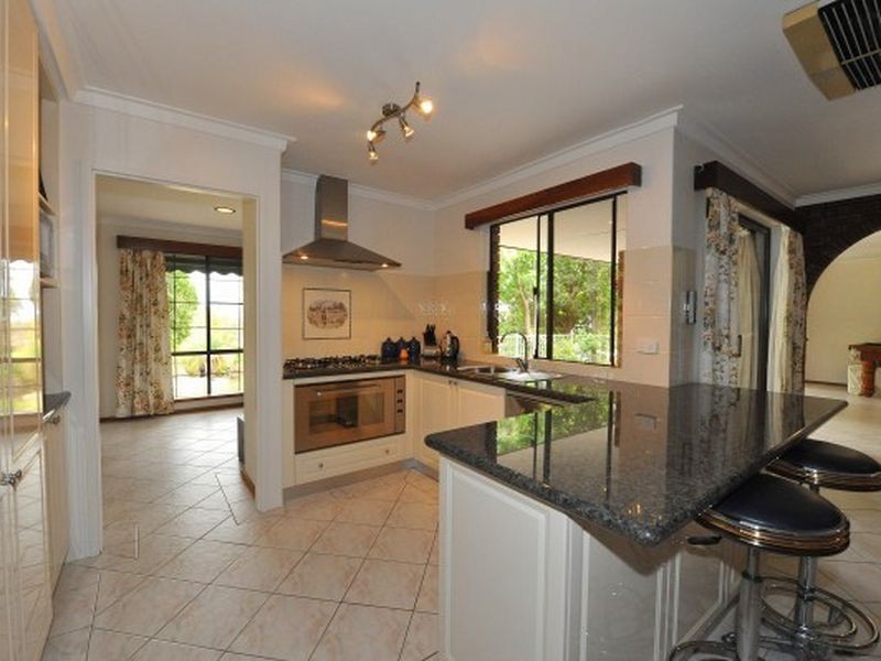 88 Gooseberry Hill Rd, Gooseberry Hill WA 6076