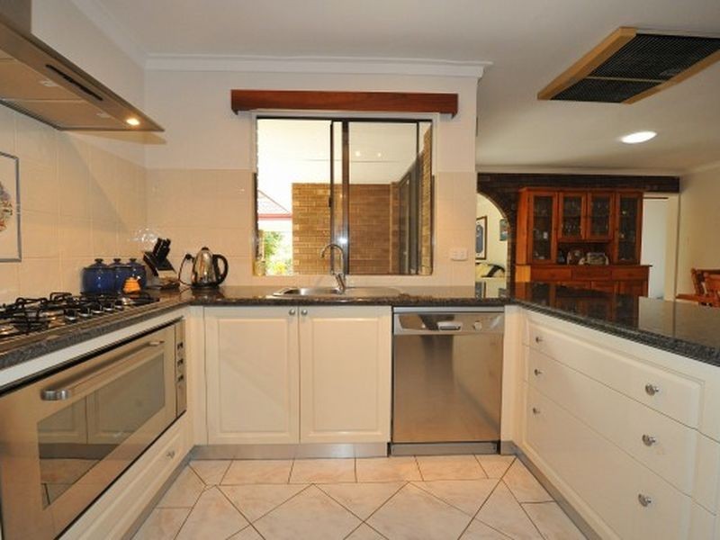 88 Gooseberry Hill Rd, Gooseberry Hill WA 6076